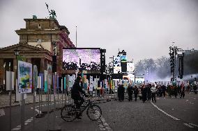 35th Anniversary Of The Fall Of The Berlin Wall Previous