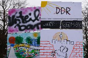 35th Anniversary Of The Fall Of The Berlin Wall Previous