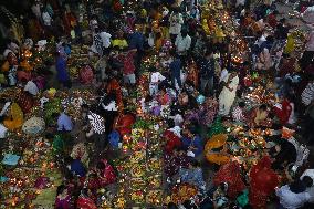 Last Day Of Chhath Puja Festival In Kolkata, India - 08 Nov 2024