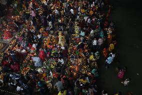 Last Day Of Chhath Puja Festival In Kolkata, India - 08 Nov 2024