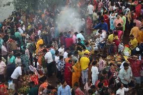 Last Day Of Chhath Puja Festival In Kolkata, India - 08 Nov 2024