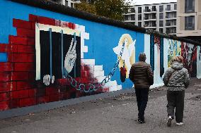 35th Berlin Wall Fall Anniversary Previews