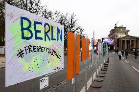 35th Berlin Wall Fall Anniversary Previews