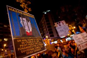 Demonstration In Barcelona Against Valencian Goverment After The Flood Crisis