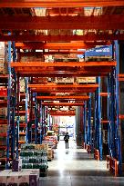 E-commerce Logistics Warehouse