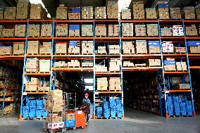 E-commerce Logistics Warehouse