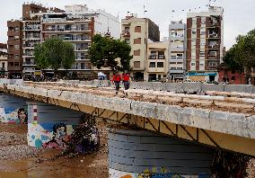 Ten days in Valencia after the passage of the DANA