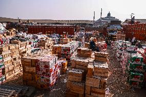 Asia’s 2nd Largest Fruit Market In Kashmir