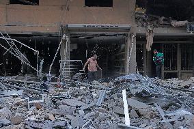 Israeli Airstrike Aftermath - Beirut