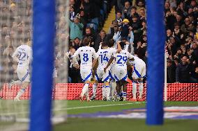 Leeds United FC v Queens Park Rangers FC - Sky Bet Championship