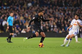 Leeds United FC v Queens Park Rangers FC - Sky Bet Championship