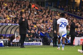 Leeds United FC v Queens Park Rangers FC - Sky Bet Championship