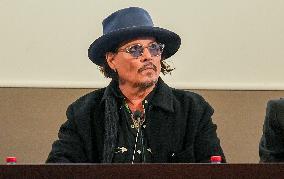 Johnny Depp At Press Conference For Modi - Madrid