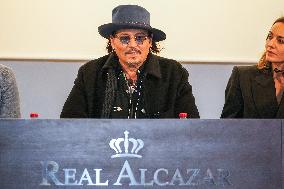 Johnny Depp At Press Conference For Modi - Madrid