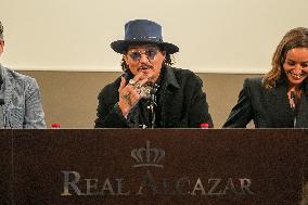 Johnny Depp At Press Conference For Modi - Madrid