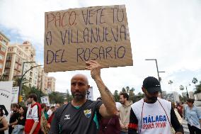 Demonstration for decent housing in Malaga