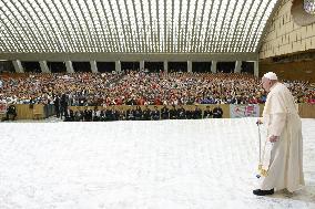 Pope Francis meets members of blood donors associations - Vatican