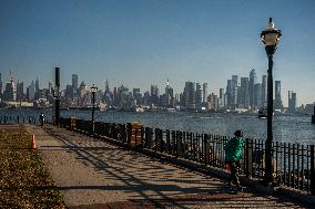 New Jersey Brush Fire Smoke Over NYC