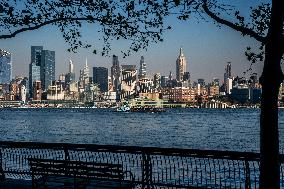 New Jersey Brush Fire Smoke Over NYC