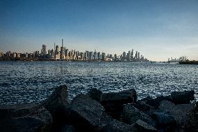 New Jersey Brush Fire Smoke Over NYC