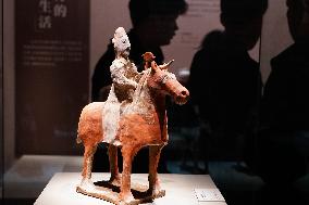 Painted Horse Riding Ceremonial Figurines