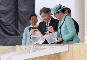 Japan emperor and empress in Oita Pref.