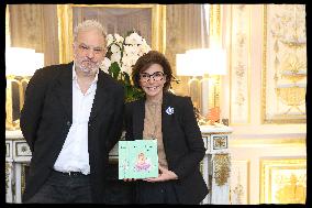 Rachida Dati Receives Raphael Mezrahi - Paris