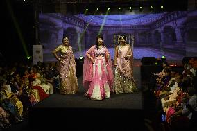 India -Traditional Dress Fashion Show