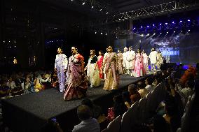 India -Traditional Dress Fashion Show