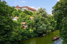 Annual Punting Boat Trips On The Neckar River In Tübingen Are Available From May To September