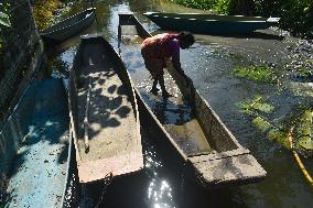 Daily Life On The Outskirts In Kolkata