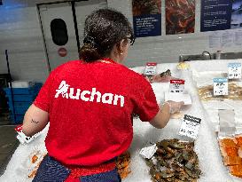 Auchan Anounces Social Plan With 2389 Layoffs - France