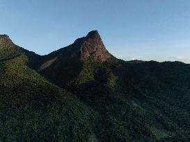 Sri Lanka’s Most Dangerous Mountain, Lakegala