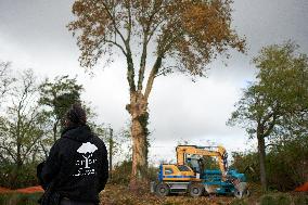 Toulouse: 'Ecureuils' Try To Slown Down The LGV Project On He Canal Du Lidi