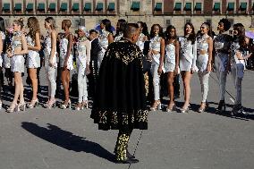 Guinness Record For Mariachis And Miss Universes At The Zócalo In Mexico City