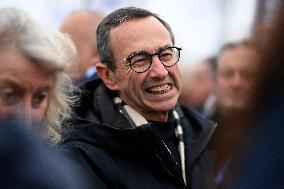 Bruno Retailleau and Philippe de Villiers at Vendée Globe departure -  Les Sables-d'Olonne