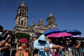 Guinness Record For Mariachis And Miss Universes At The Zócalo In Mexico City