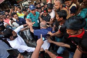 Members of Awami League beaten during a demo in Dhaka - Bangladesh