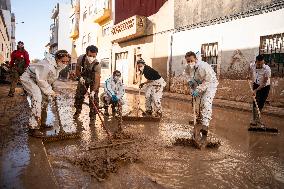 Floods Cleanup Efforts Continue - Spain