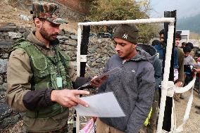 Thousands Gather In Baramulla For Army Recruitment Rally