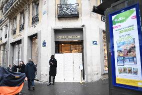 Burglary at Louis Vuitton Store, Bd Saint Germain in Paris