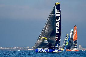 Charlie Dalin leader of the Vendee Globe after one day