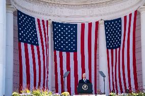 President Biden Visits Arlington Cemetery on Veterans Day