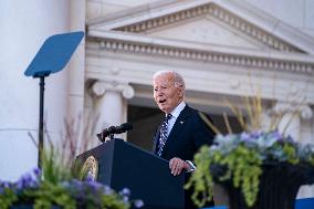 President Biden Visits Arlington Cemetery on Veterans Day