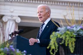 President Biden Visits Arlington Cemetery on Veterans Day