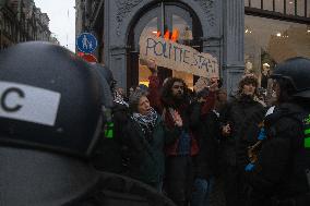 Dozens Detained After Protesters Defy Ban - Amsterdam