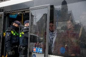 Dozens Detained After Protesters Defy Ban - Amsterdam