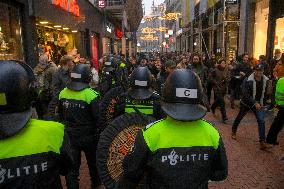 Dozens Detained After Protesters Defy Ban - Amsterdam