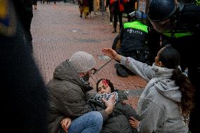 Dozens Detained After Protesters Defy Ban - Amsterdam