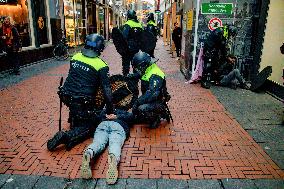 Dozens Detained After Protesters Defy Ban - Amsterdam